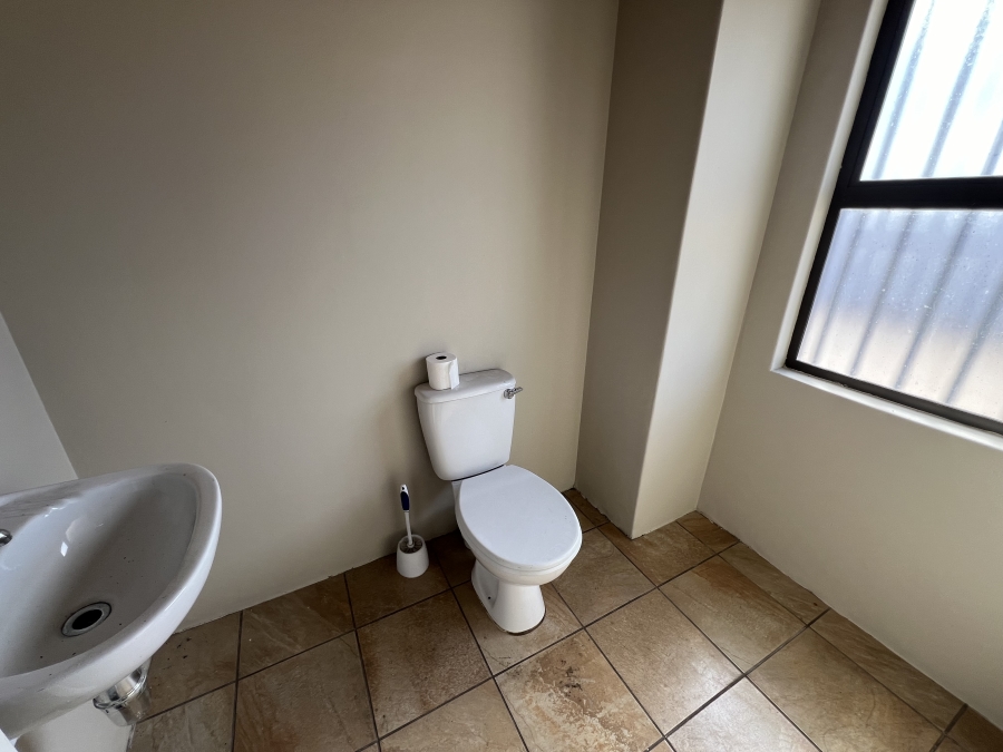 To Let commercial Property for Rent in Fisantekraal Western Cape